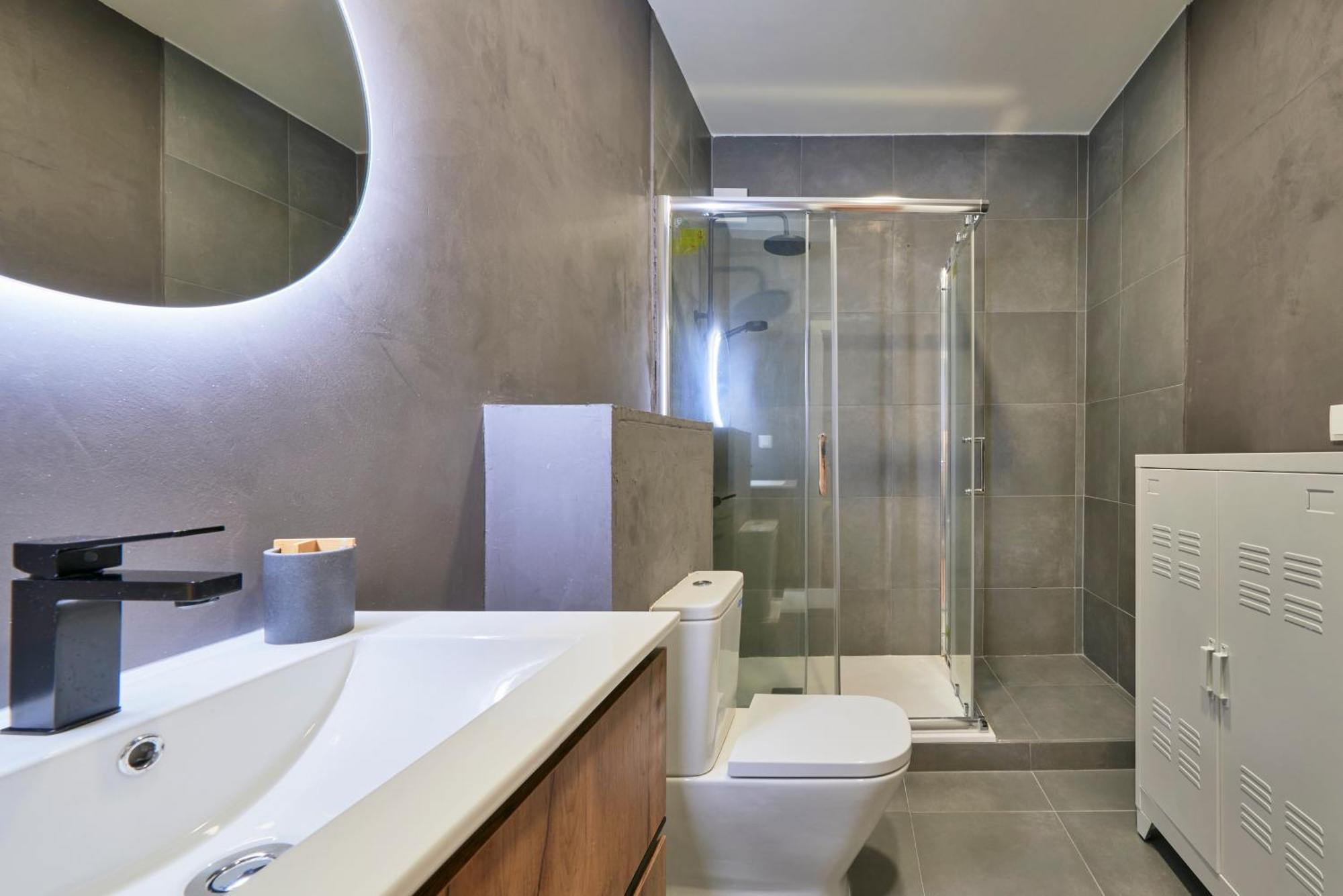 Modern 2 Bed In Campolide Near Amoreiras * Lissabon