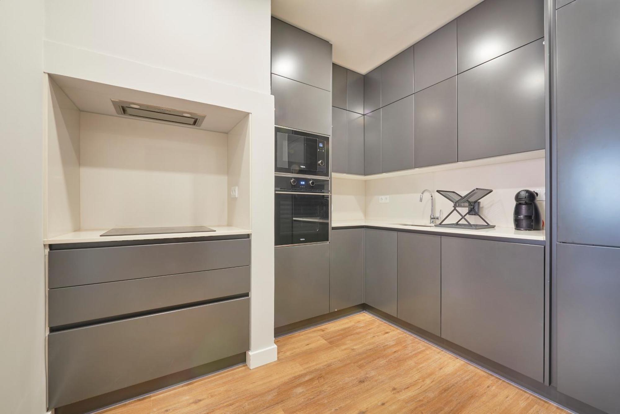 Apartment Modern 2 Bed In Campolide Near Amoreiras Lissabon