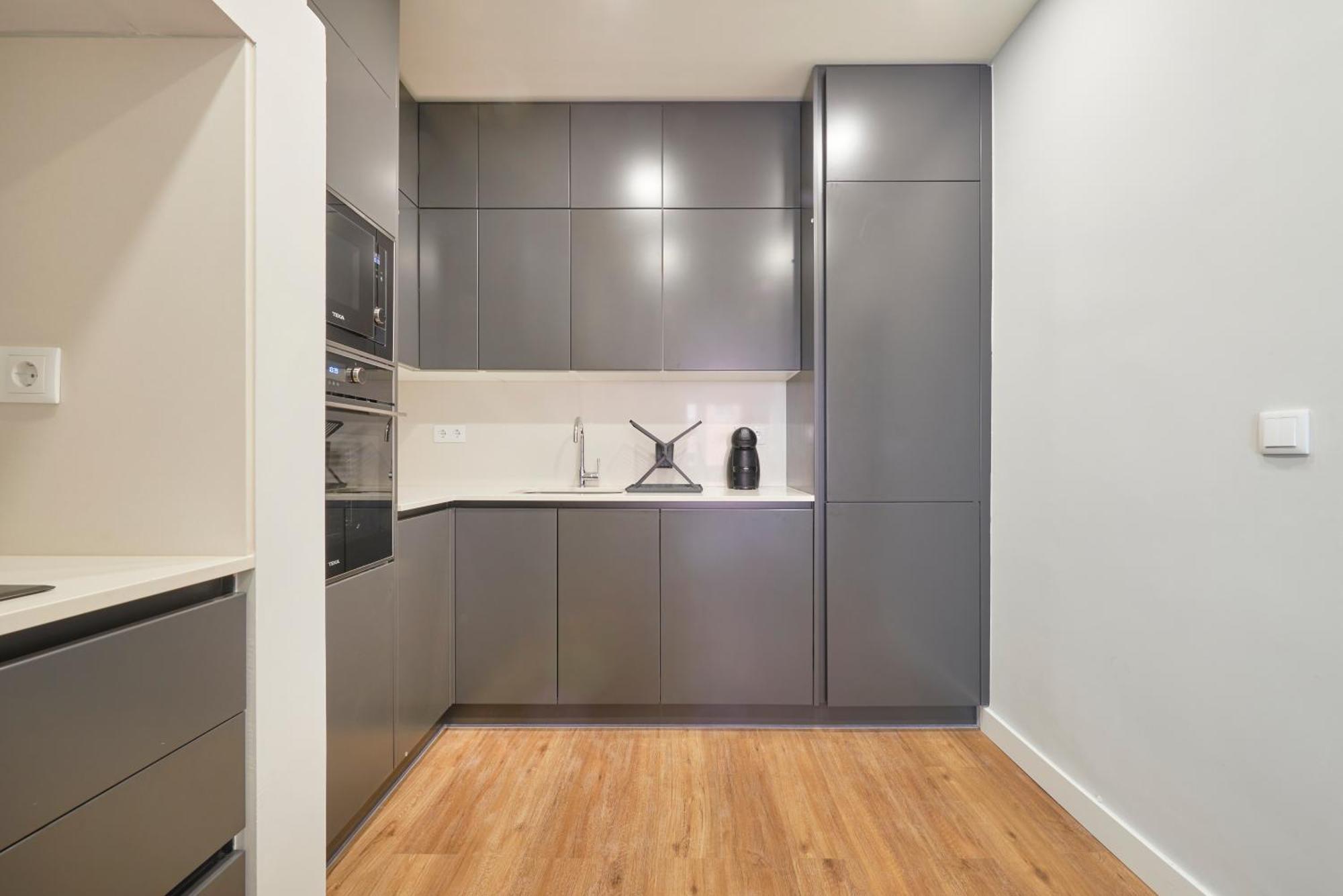 Apartment Modern 2 Bed In Campolide Near Amoreiras Lissabon